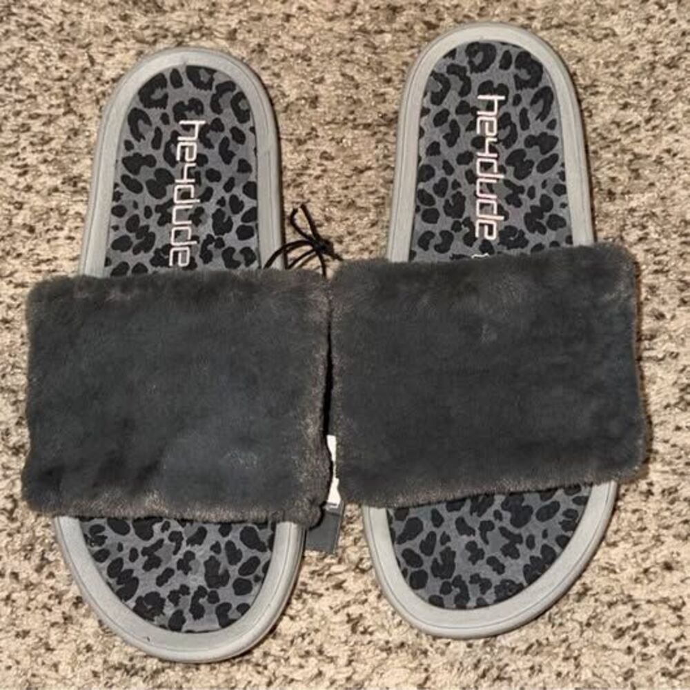 New!  Women’s Hey Dude Slide Sandals Sz 8
